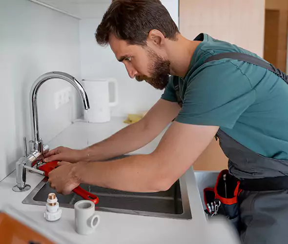 Professional Faucet Replacement Specialist in Santa Cruz, CA: Schedule Affordable Faucet Replacement Services with Us