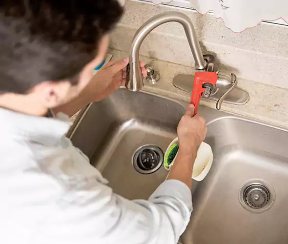 Professional Sink Repair Specialist in Santa Cruz, CA: Schedule Reliable Sink Fixing Services with Us